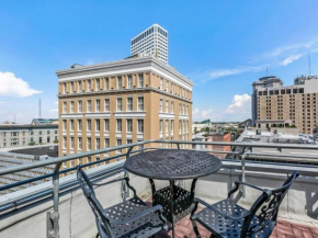 Beautiful Condos Steps from French Quarter & Bourbon St.